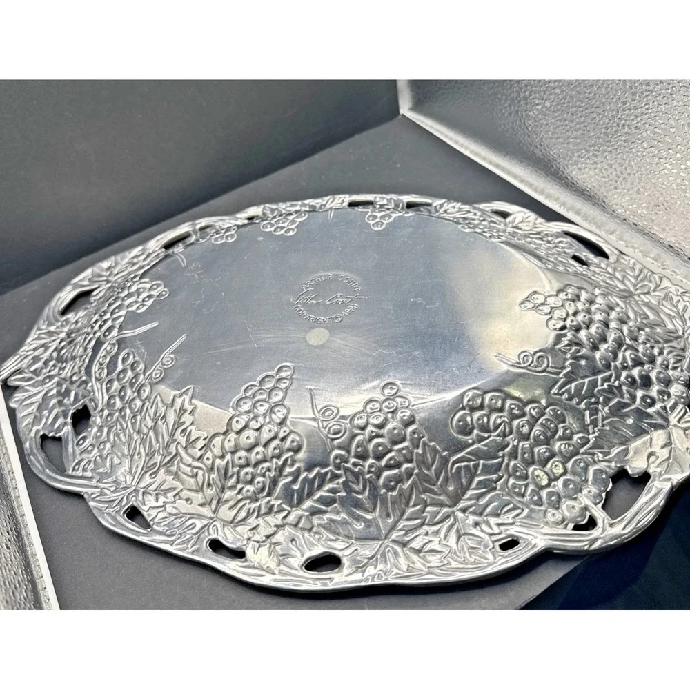Arthur Court Oval Grape Serving Tray  Dish 1990 Signed 13